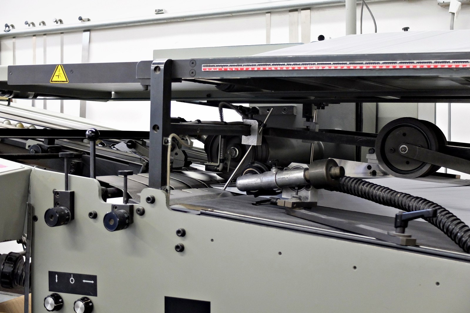 A Stahl folder in the bindery at Broudy Printing